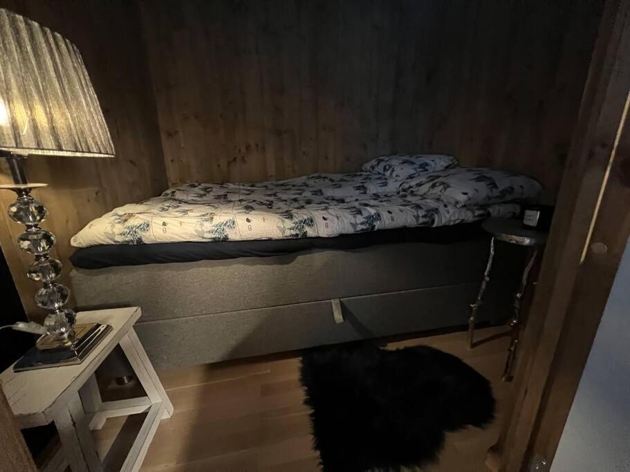 Attraktiv & Smart Funkishytte Pa Nes Strandhager. Årnes Esterno foto